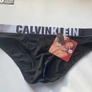 Calvin Klein Black Briefs with Logo Waistband